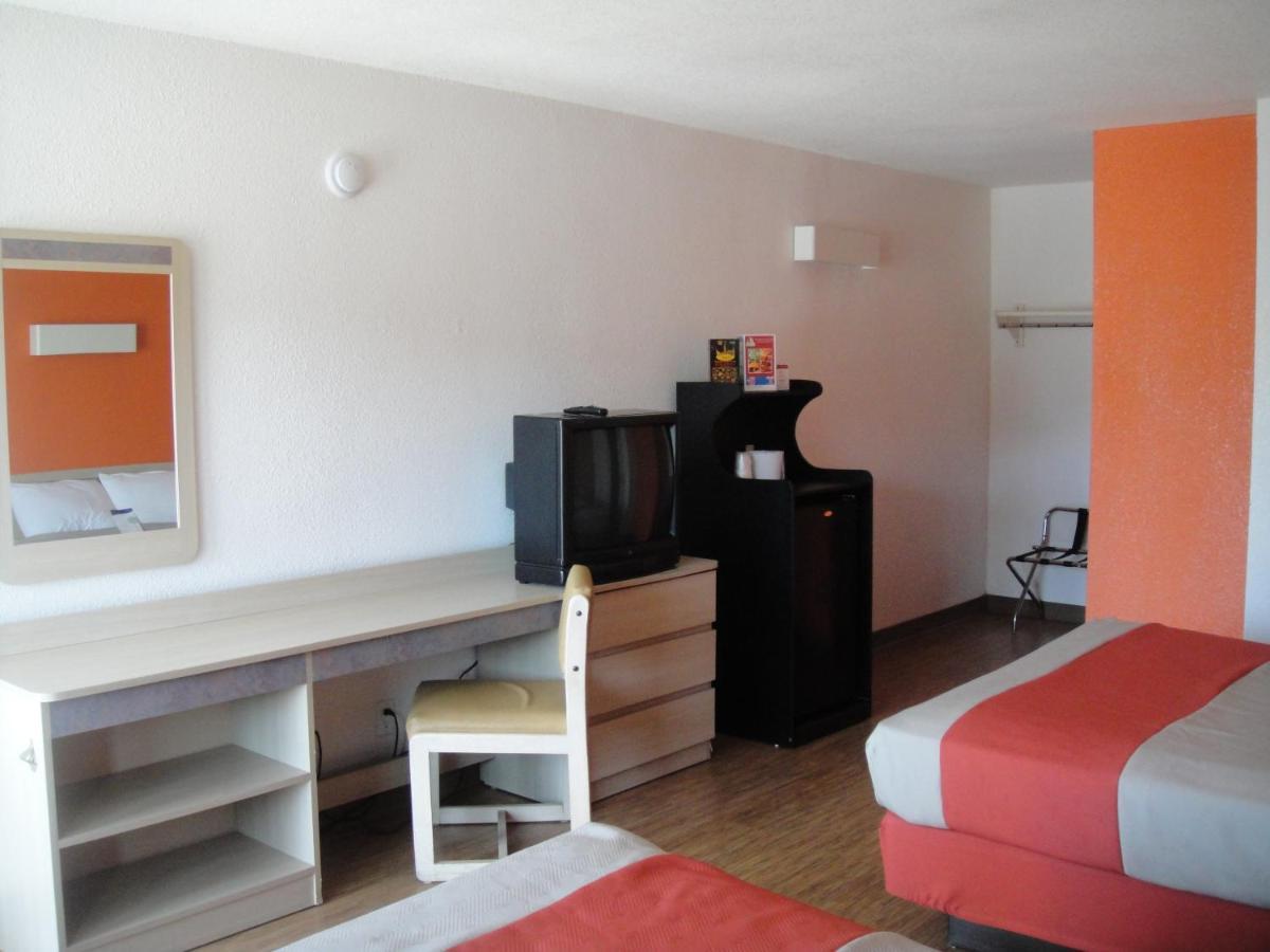 Motel 6 San Diego, Ca Airport Harbor Εξωτερικό φωτογραφία